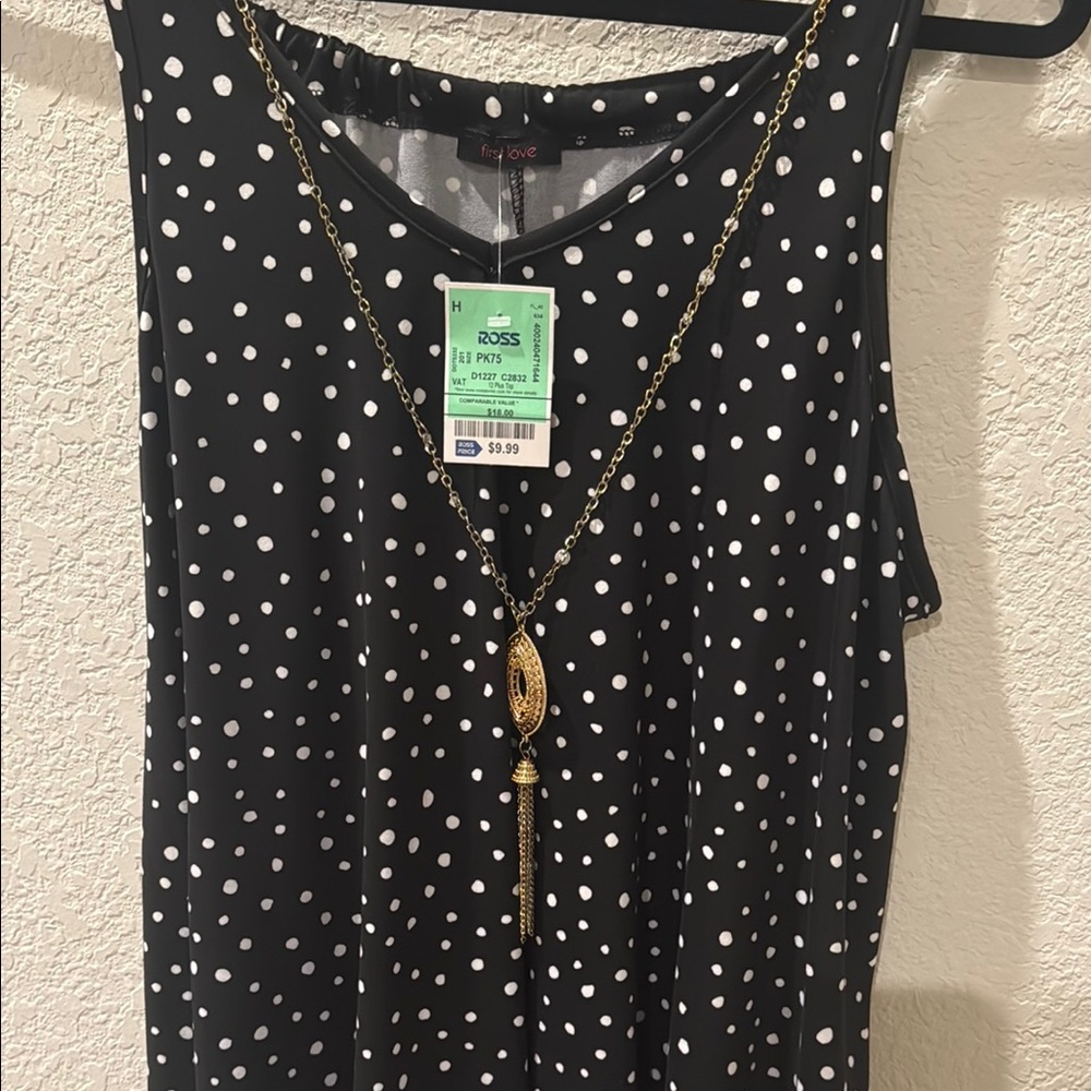 2X First Love Blue SleevelessTank Top with Gold Accent Necklace - Picture 5 of 6